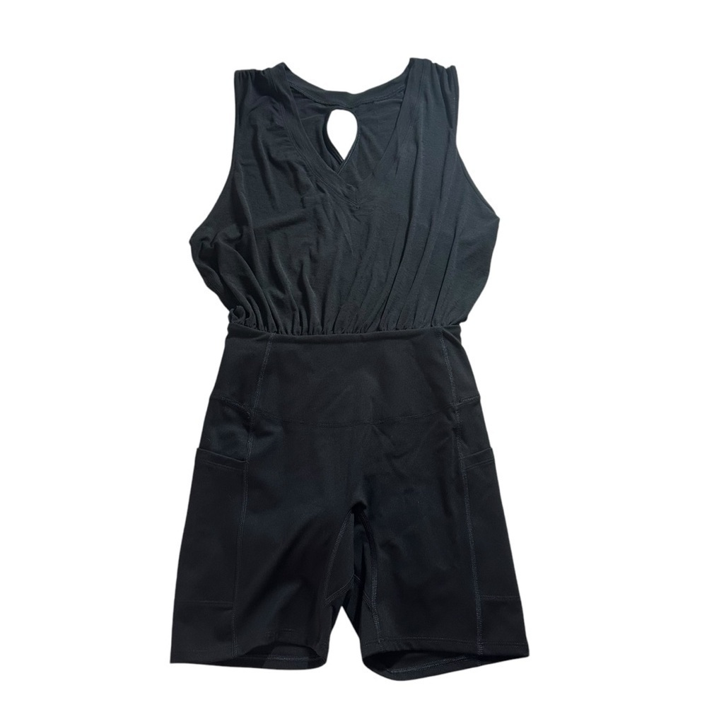 FREE PEOPLE Movement Medium Crisscross Back V neck shorts Black Romper Size XS